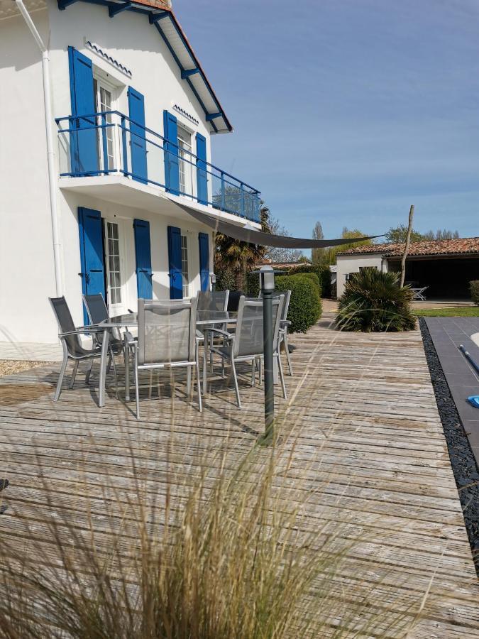 Maison De Campagne Proche Des Plages Saint-Romain-de-Benet 外观 照片