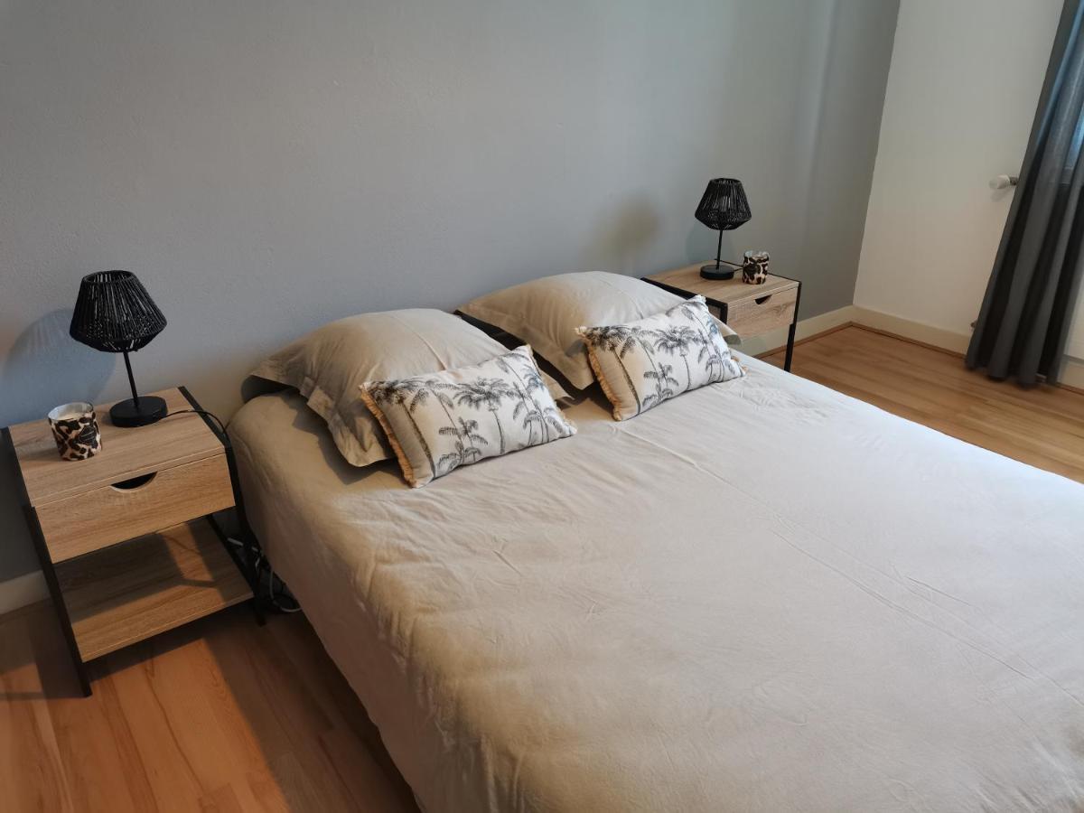 Maison De Campagne Proche Des Plages Saint-Romain-de-Benet 外观 照片